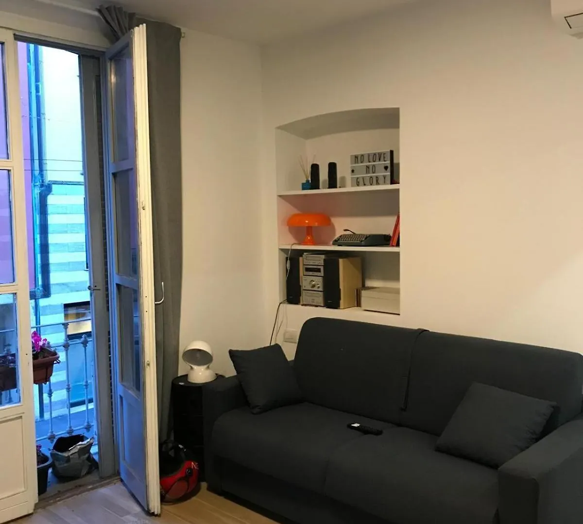 מילאנו Porta Venezia Small House דירה